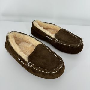 Old Friend Footwear Brown Slippers Size 6 Women’s